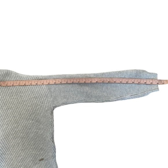 Hollister Drop Shoulder Lightweight Women’s Medium Gray Sweater - Picture 4 of 8